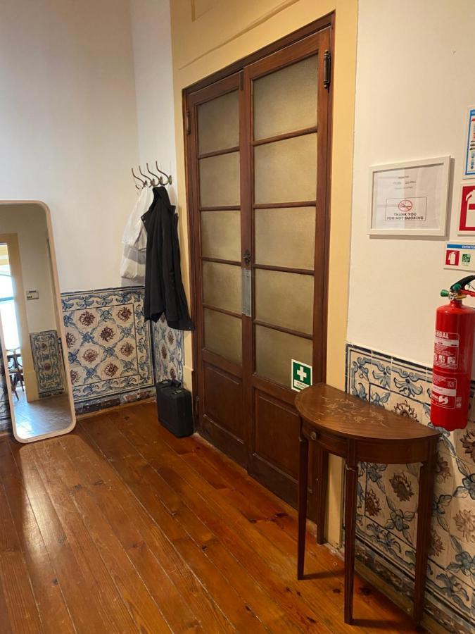 Azulejos Cais Sodre B&B Lisbon Bagian luar foto